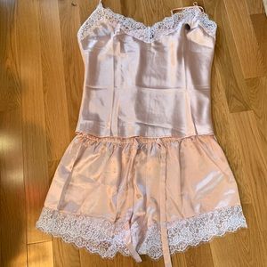 Just Sexy Lingerie Size 2X NWT Rose Color 2 Piece Satin Soft Sexy